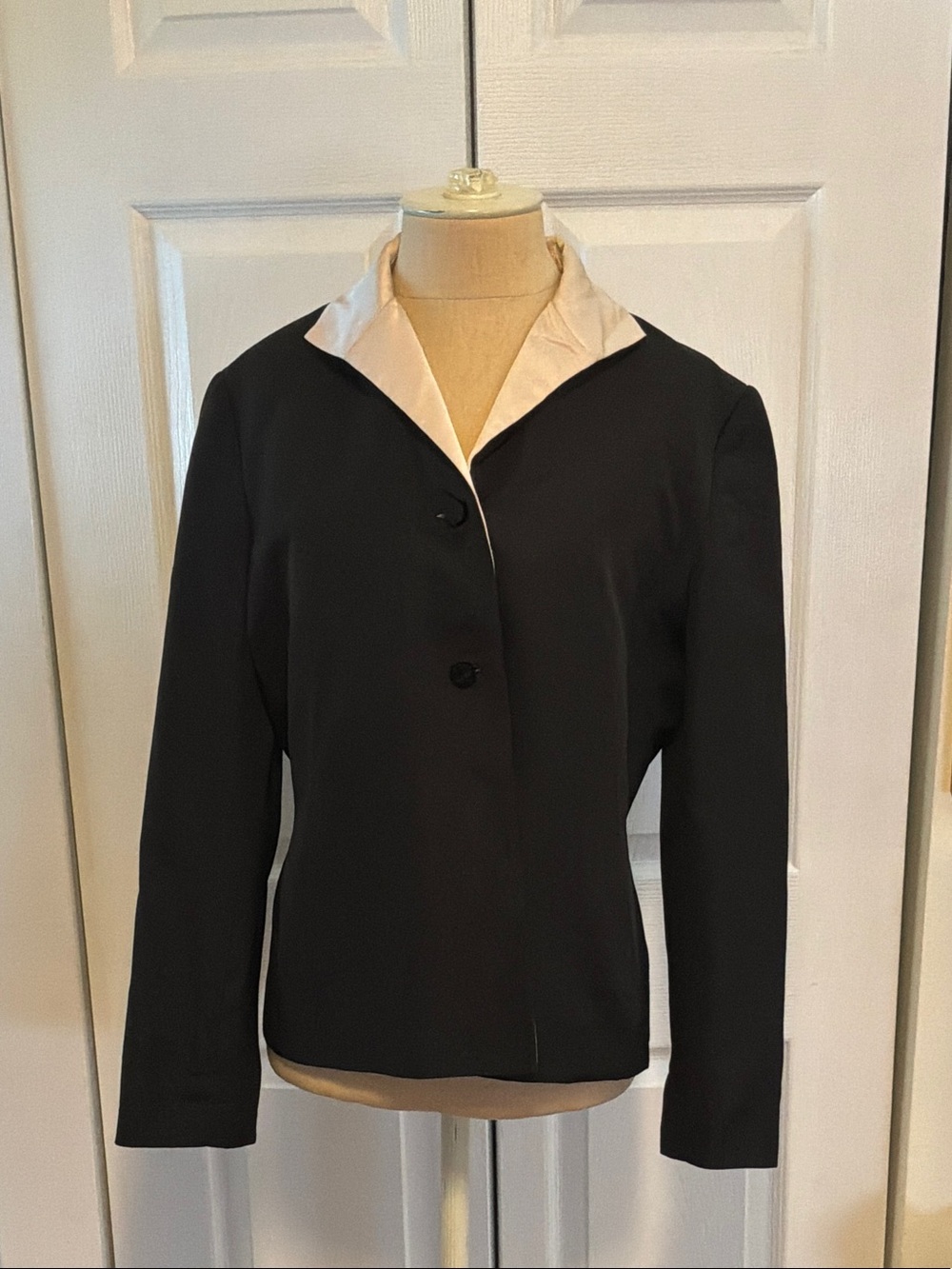 Carlisle Black Jacket with White Collar